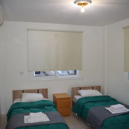 Trinity Blue * Paralímni