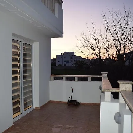 Appartement Trinity Blue Paralímni