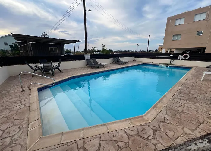 Trinity Blue * Paralimni